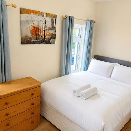 Comfortable 4br For Groups בית נופש גלוואיי